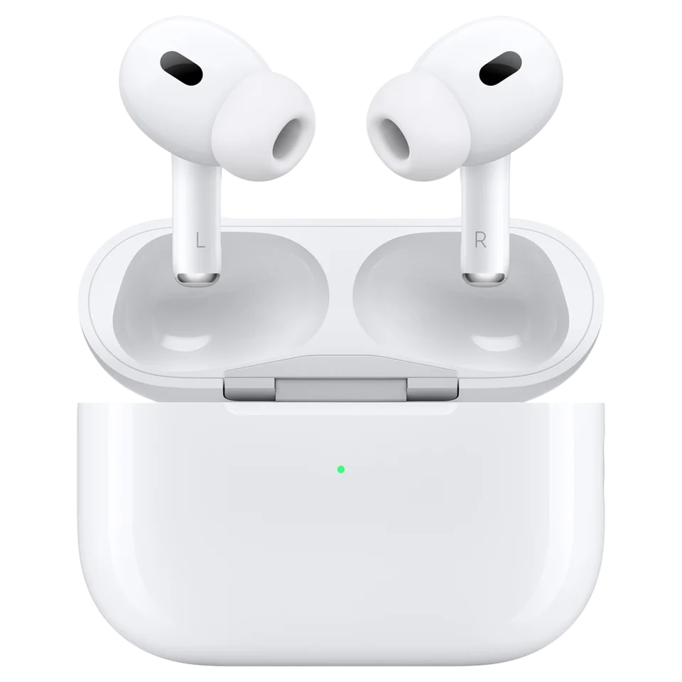 ふたを開けた充電ケースに左右のイヤホンが収まった、AirPods Pro 2のApple公式製品画像